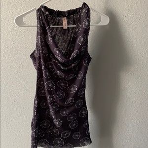 Dandelion Loose Neck Top/no sleeves size Small